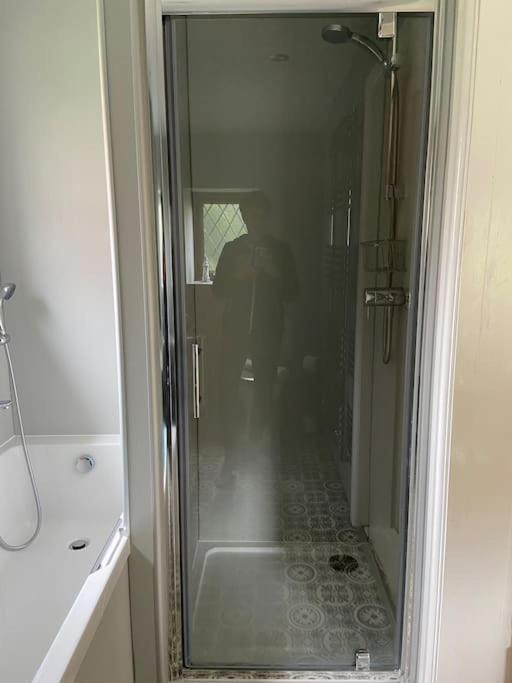 Award Winning Pet Friendly Paddock Cottage 휫비 외부 사진