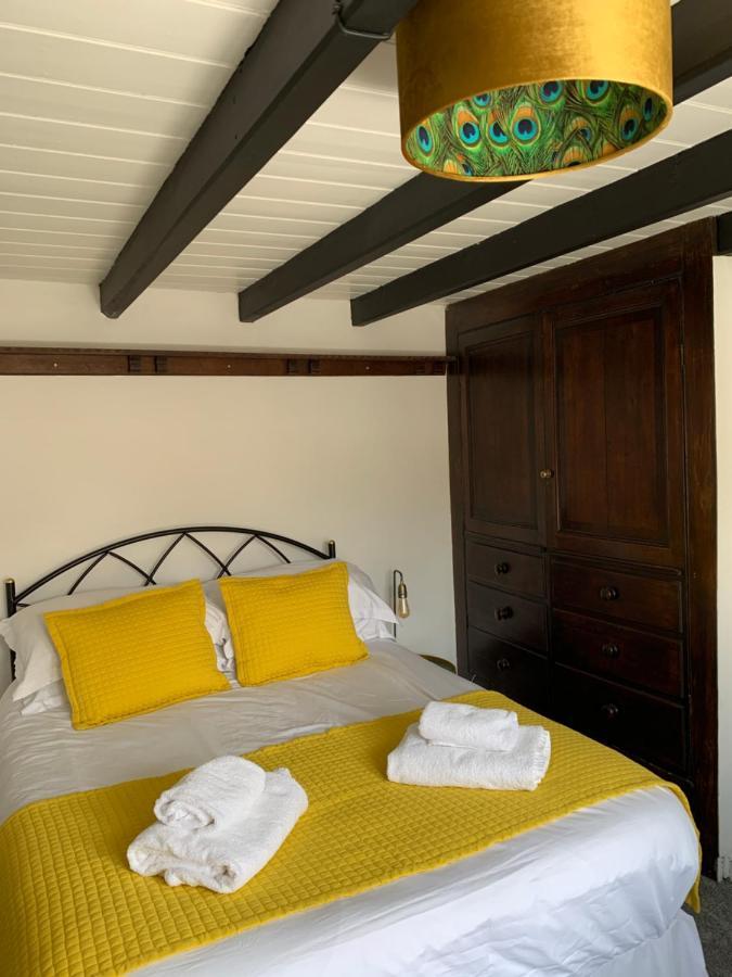 Award Winning Pet Friendly Paddock Cottage 휫비 외부 사진