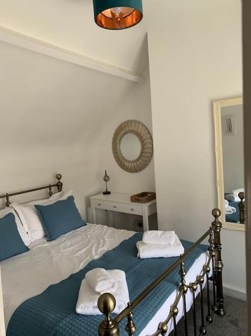 Award Winning Pet Friendly Paddock Cottage 휫비 외부 사진