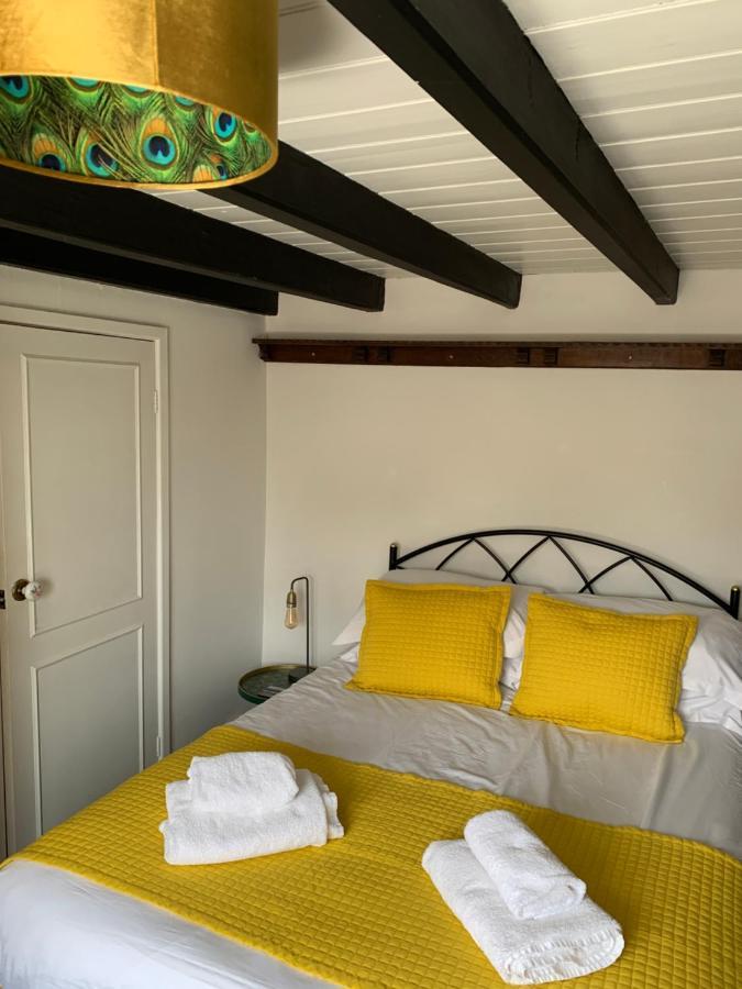 Award Winning Pet Friendly Paddock Cottage 휫비 외부 사진